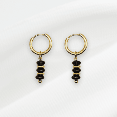 Oorringen met 3 zwarte kraaltjes